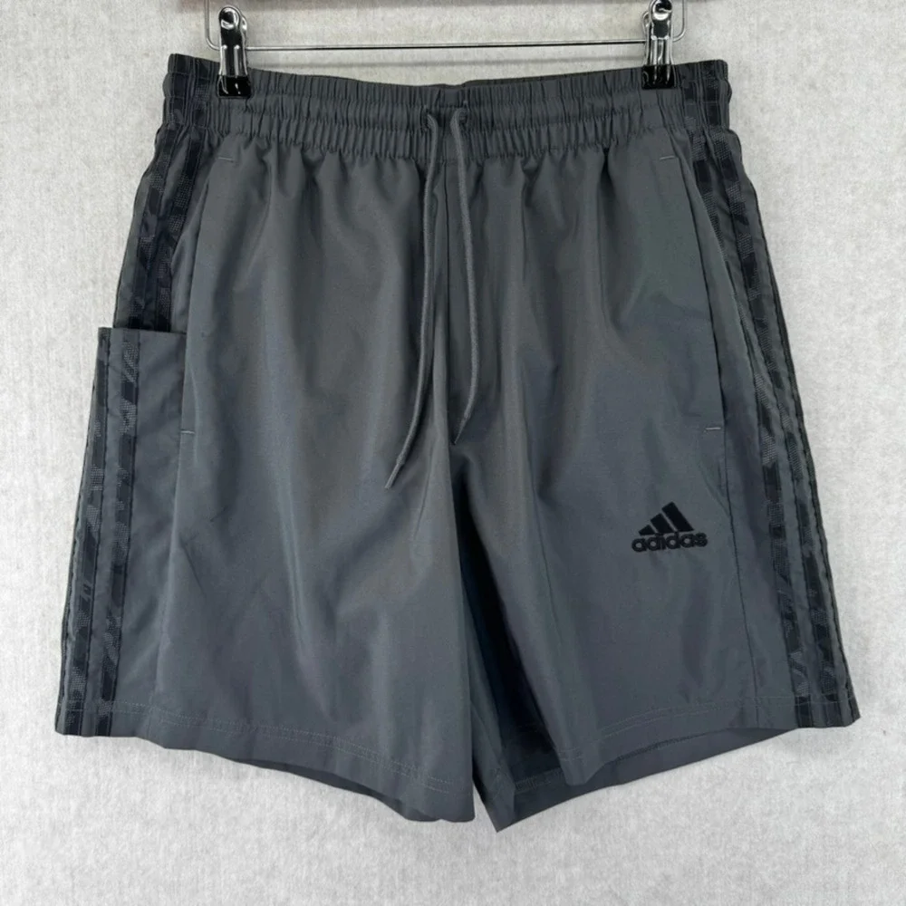 Adidas Mens Grey Stripe Athletic Training Shorts Size Medium Mesh Lined